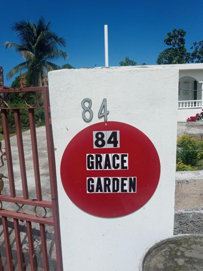 Grace Garden Guesthouse Ocho Ríos Exterior foto